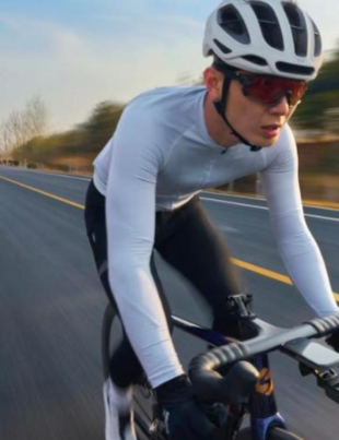 Kann eine Fahrradkamera die Verkehrssicherheit für Radfahrende verbessern?